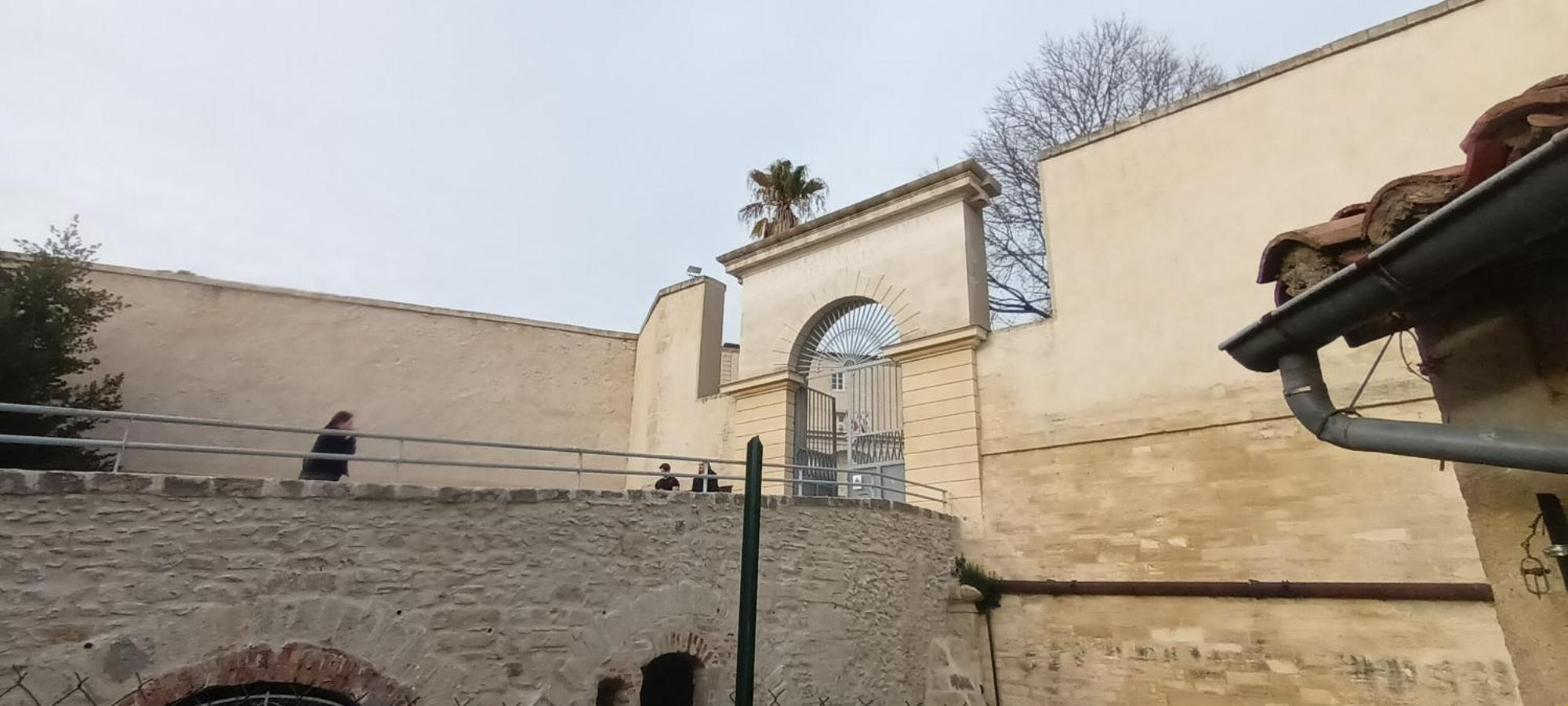 Maison Rulman Nîmes Rom bilde